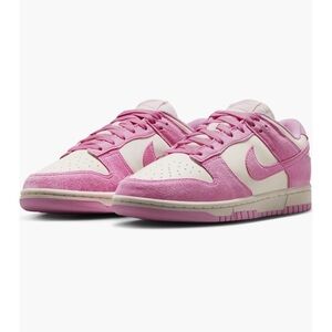 Nike Dunk Low Basketball Sneaker - P i n k 🩷👟NWT